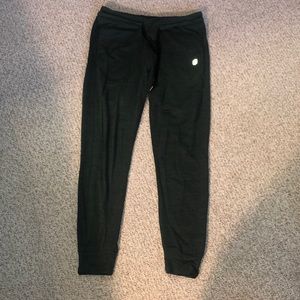 Born primitive evergreen joggers